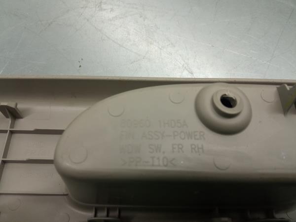 Mando / interruptor elevalunas delantero derecho NISSAN Micra IV (K13) Imagem-2