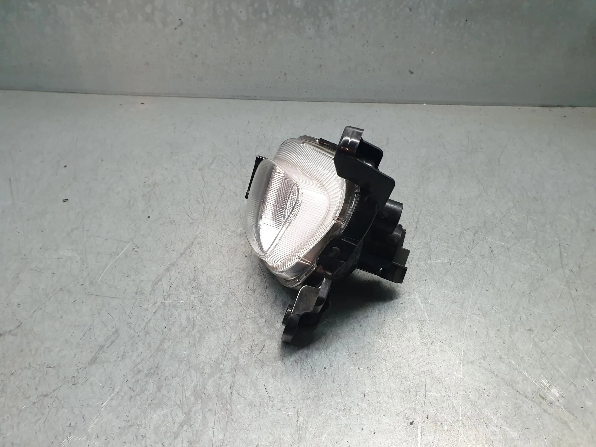 Left front fog light KIA Picanto (JA) Imagem-1