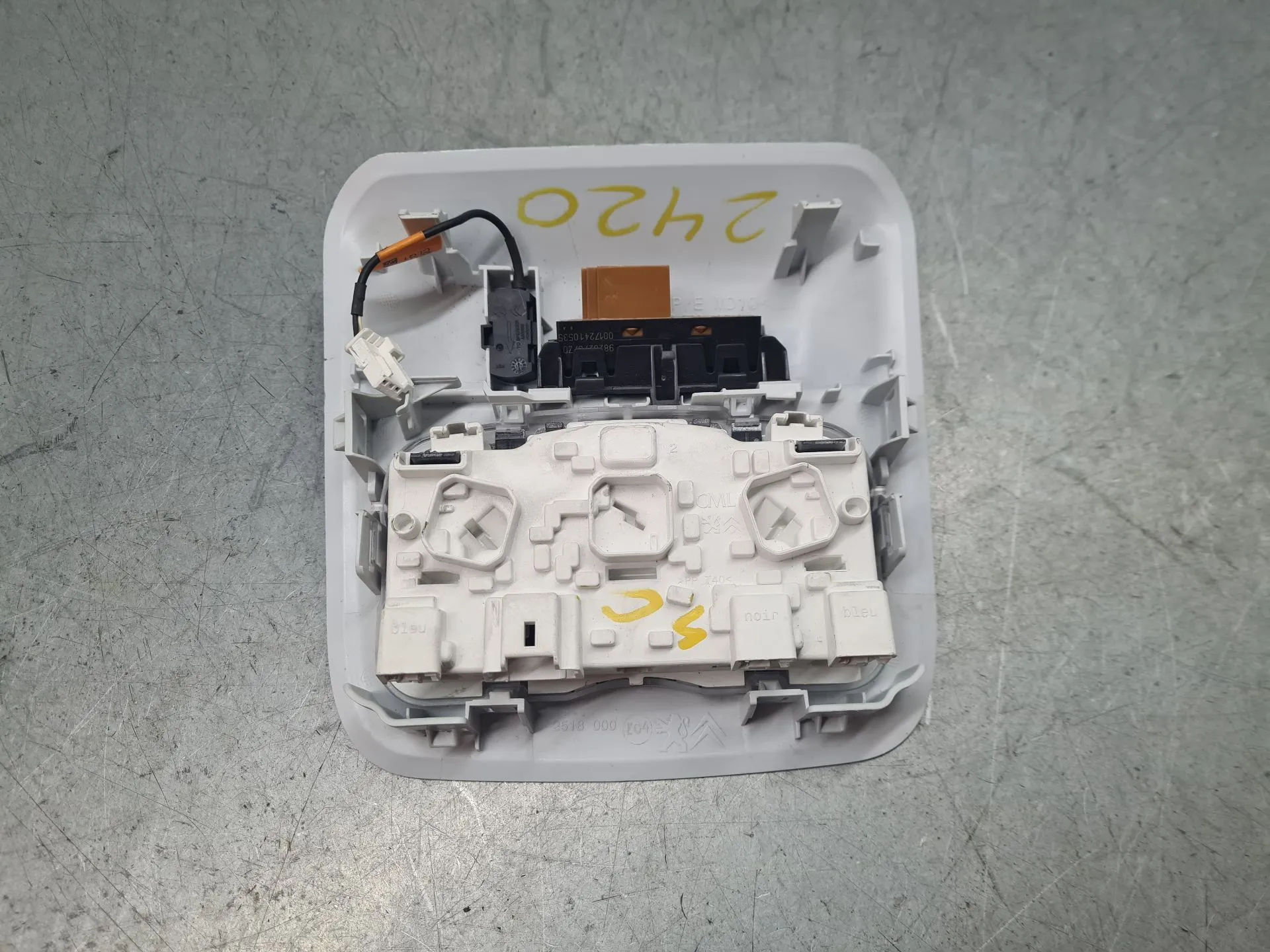 Plafoniera anteriore PEUGEOT 2008 I (CU_) Imagem-3