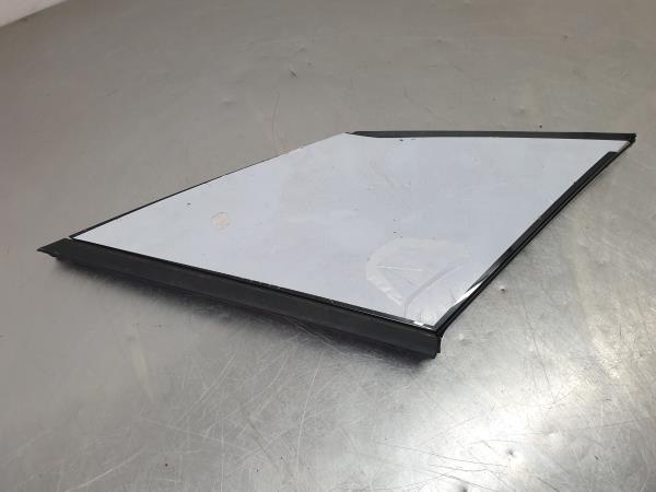 Modanatura pannello destro PEUGEOT 2008 II (U_)