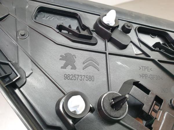 Modanatura pannello destro PEUGEOT 2008 II (U_) Imagem-5