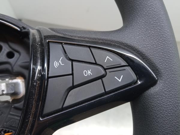 Volante DACIA Sandero III Imagem-3