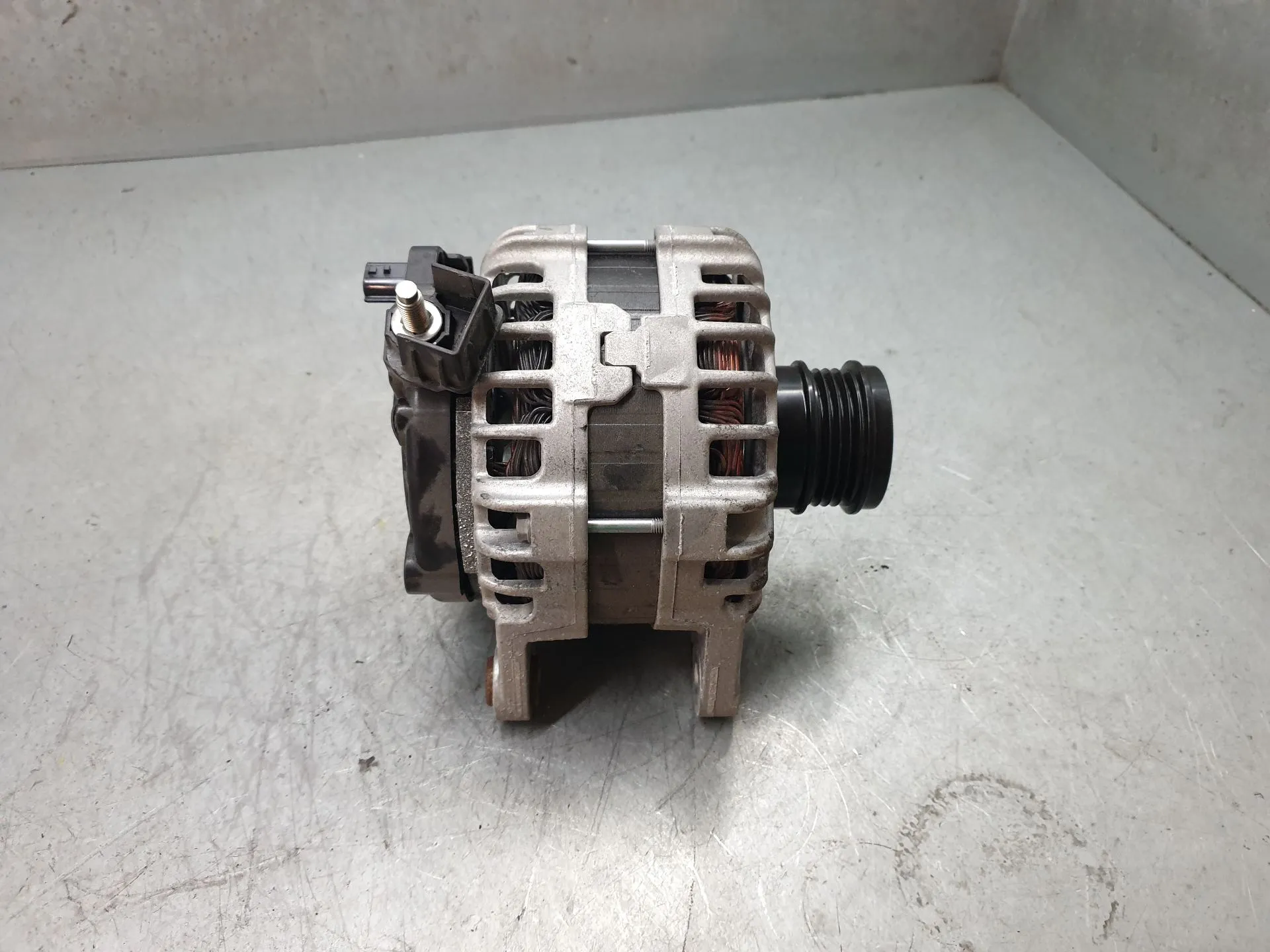 Alternador DACIA Sandero III Imagem-2