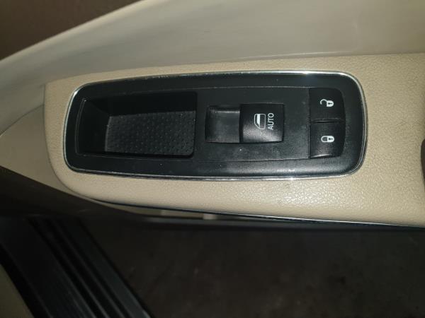 Mando / interruptor elevalunas delantero derecho LANCIA Thema (LX_)