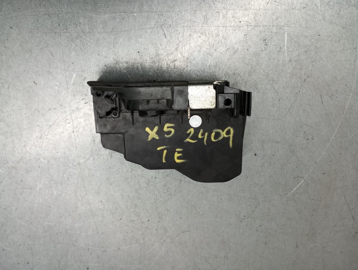 Fechadura / fecho porta trás esquerdo BMW X5 (E70)