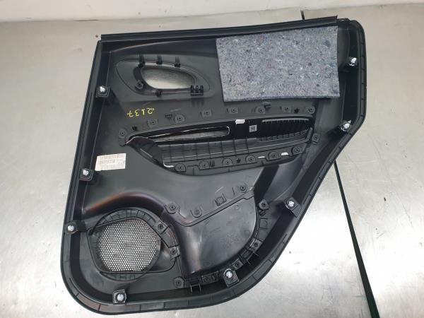 Forra porta / quartela trás esquerda RENAULT Kadjar (HA_, HL_) Imagem-1