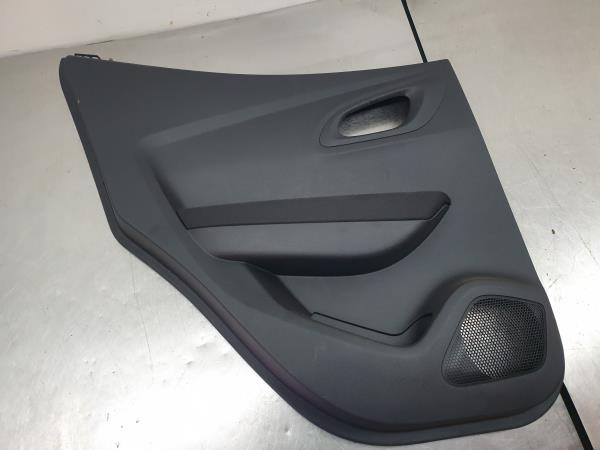 Forra porta / quartela trás esquerda RENAULT Kadjar (HA_, HL_)