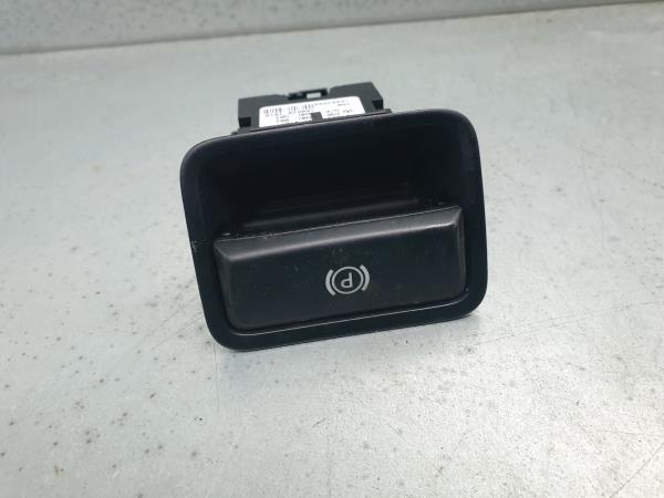 Botão / interruptor travão de parque MERCEDES-BENZ Classe A (W176) Imagem-1