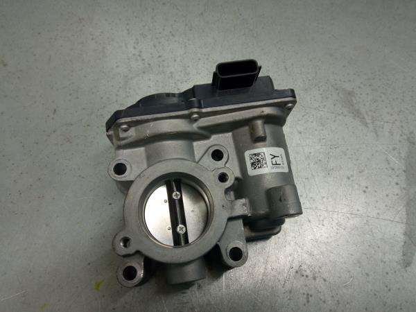 Throttle body RENAULT Captur (J5_)