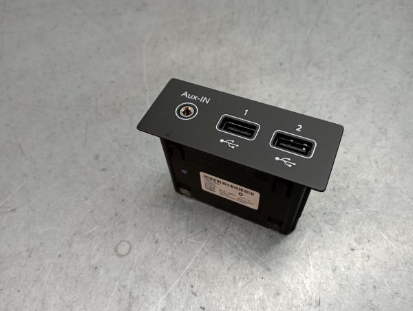 Módulo USB / AUX / IPOD RENAULT Captur II