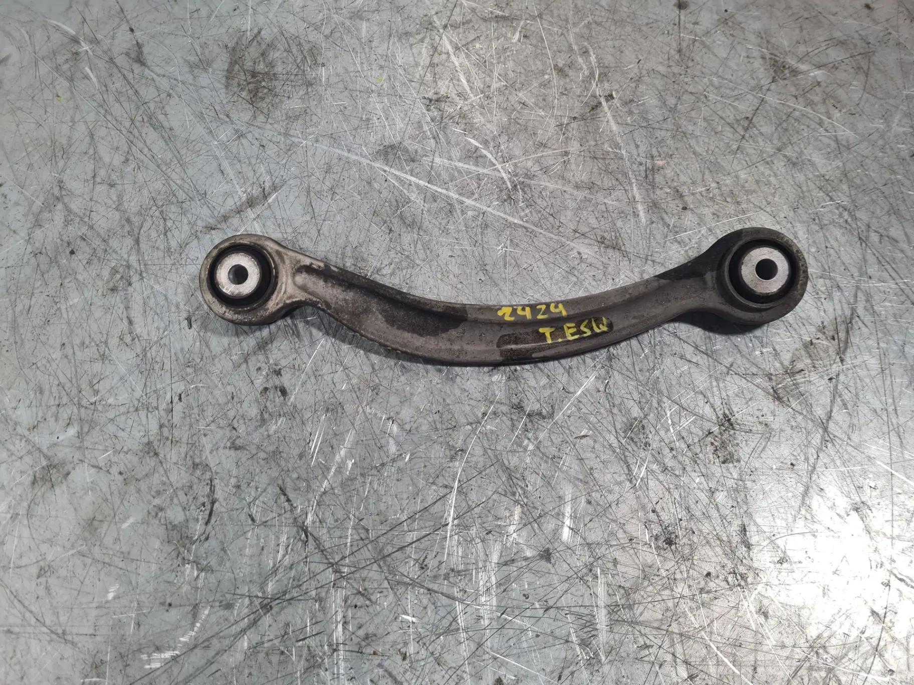 Braccio di sospensione posteriore sinistro MERCEDES-BENZ Classe E (W212)