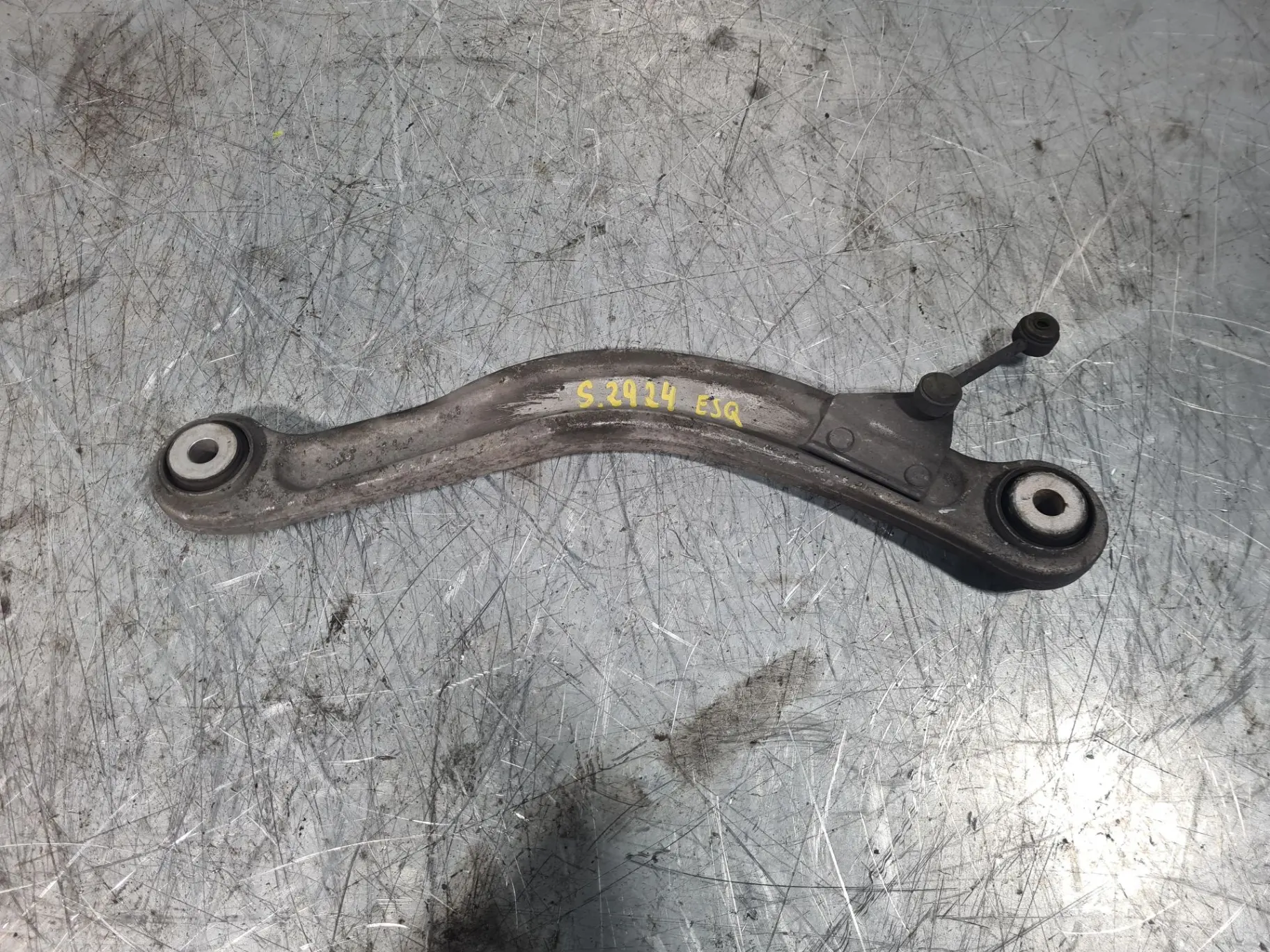 Braccio di sospensione posteriore sinistro MERCEDES-BENZ Classe E (W212)