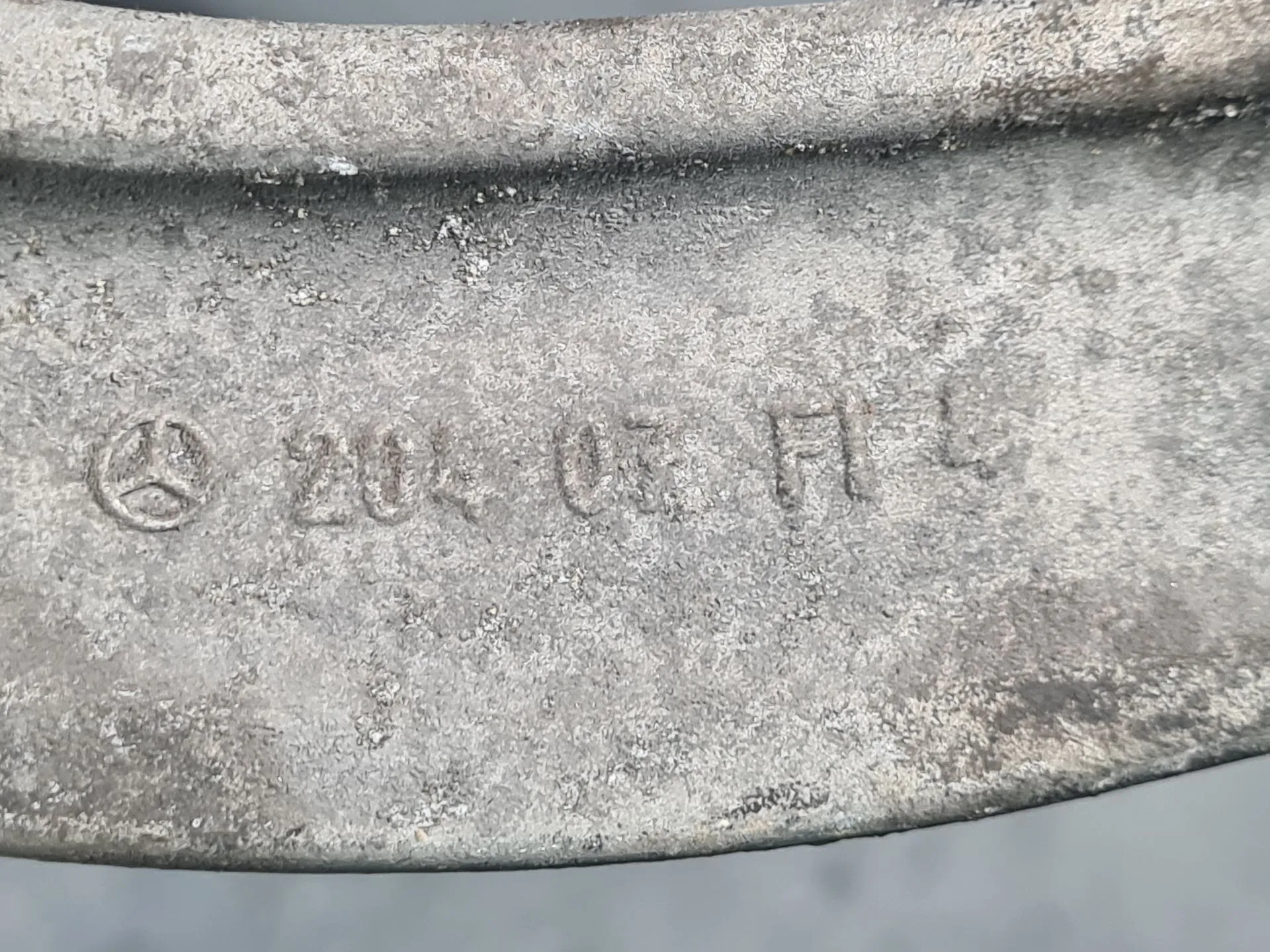 Braccio di sospensione posteriore sinistro MERCEDES-BENZ Classe E (W212) Imagem-4