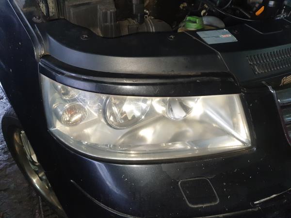 Ótica / farol direita VOLKSWAGEN Multivan