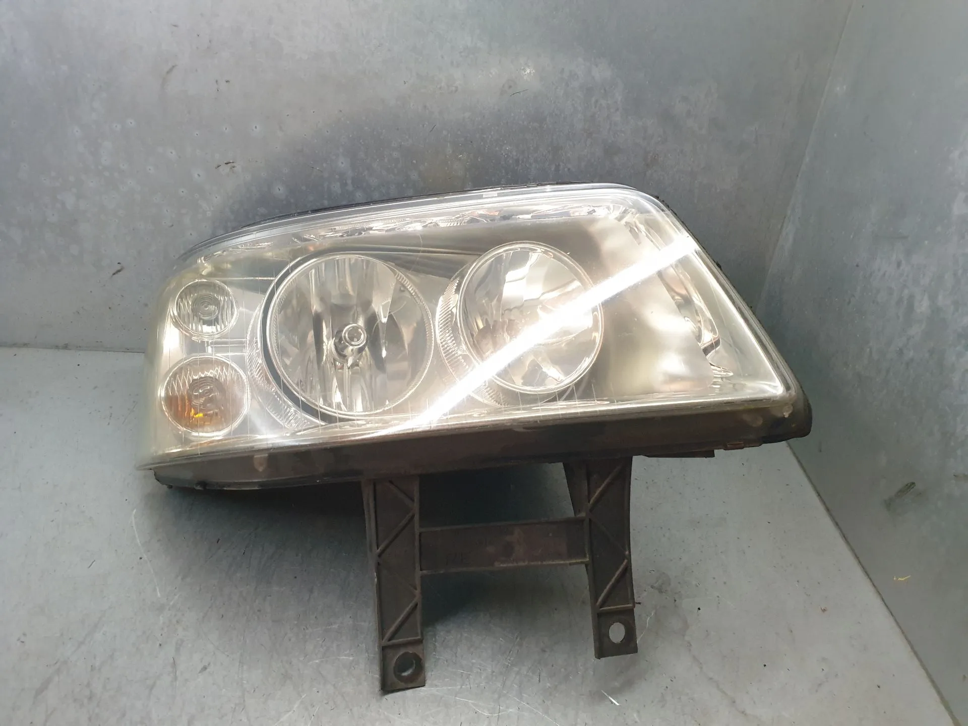 Faro anteriore destro VOLKSWAGEN Multivan