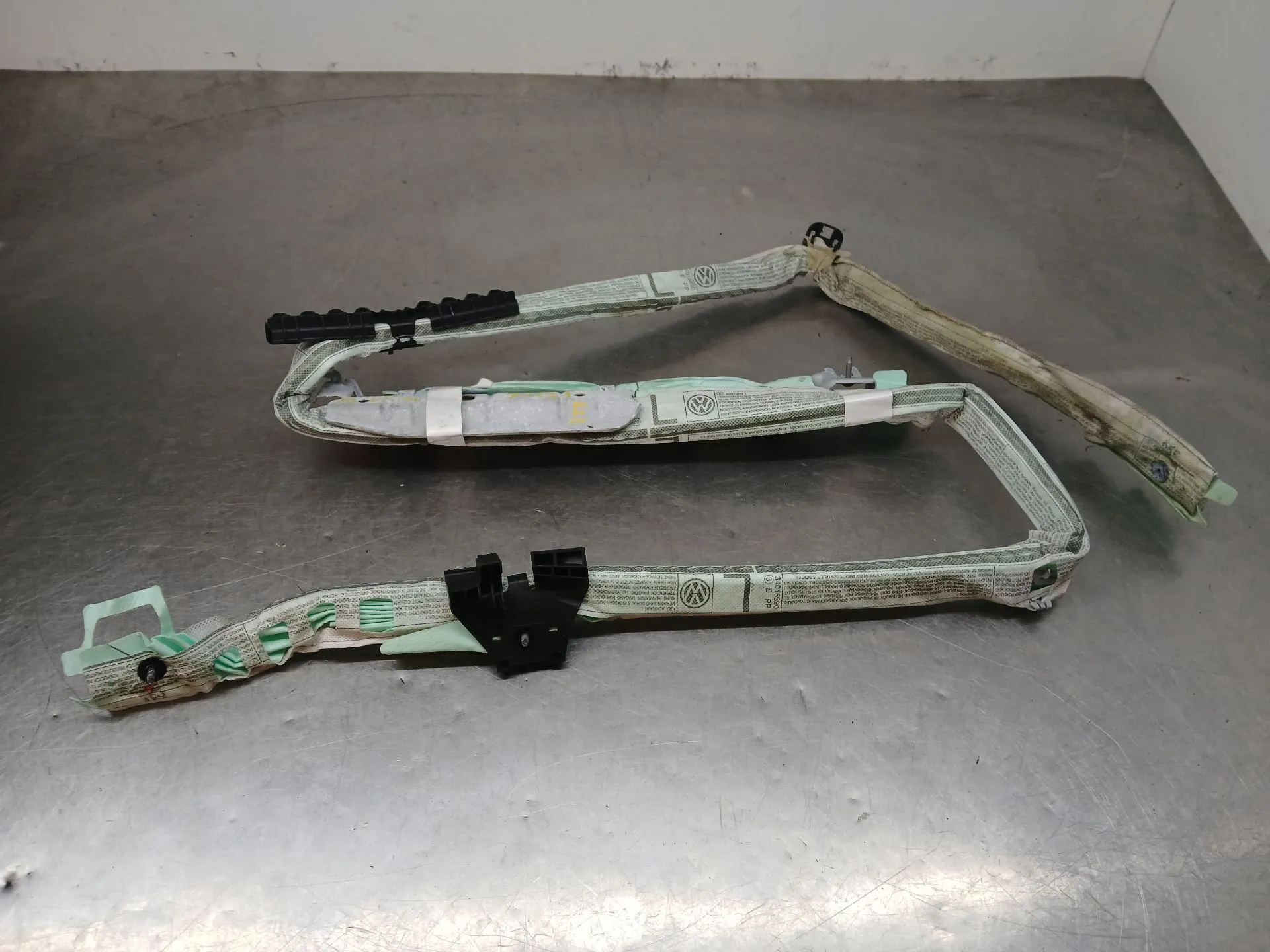 Left Curtain Airbag VOLKSWAGEN Touran (1T)