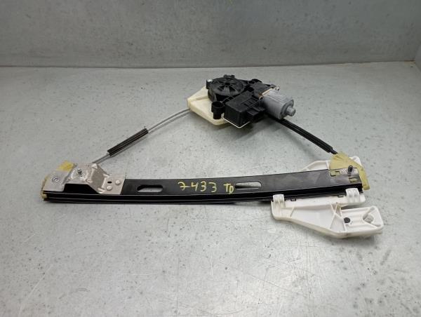 Elevador vidros trás direito SEAT Leon (5F1)