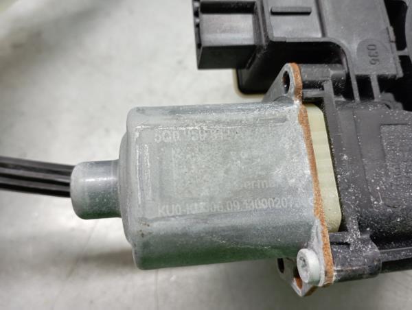 Elevador vidros trás direito SEAT Leon (5F1) Imagem-1