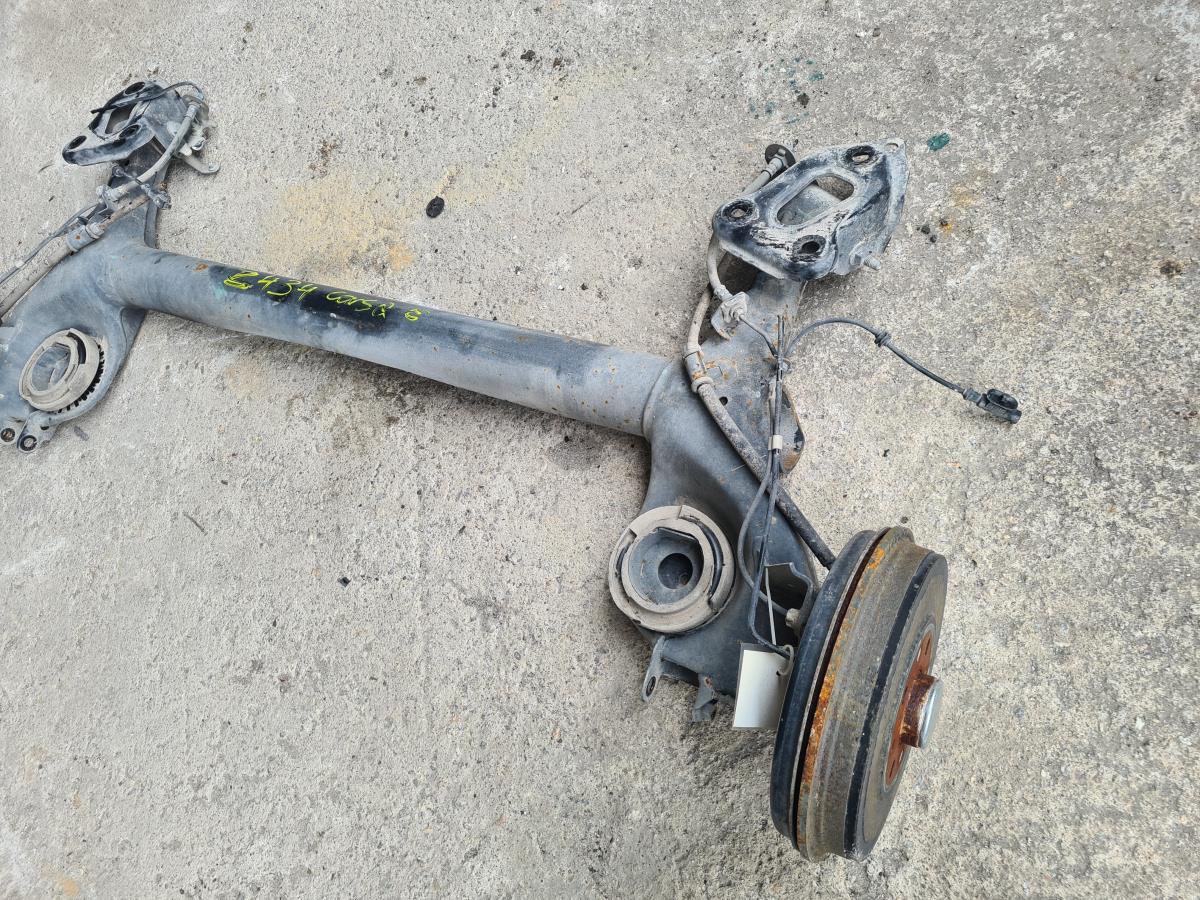 Essieu arrière à tambours OPEL Corsa E Imagem-1