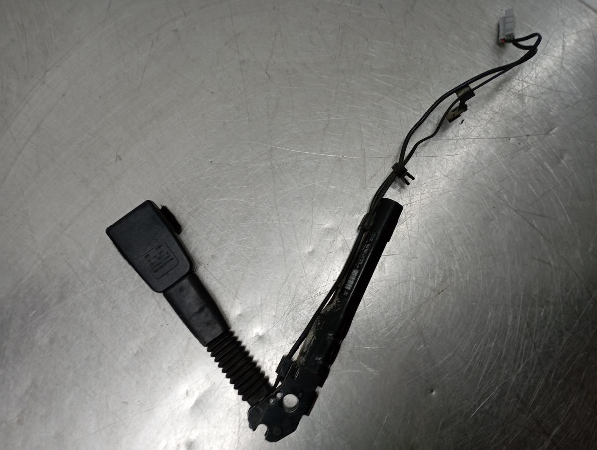 Prétensionneur de ceinture avant Droite BMW 1 (E81) Imagem-1