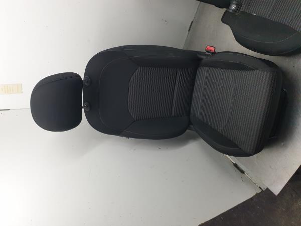 Ensemble sièges KIA Ceed (CD) Imagem-0