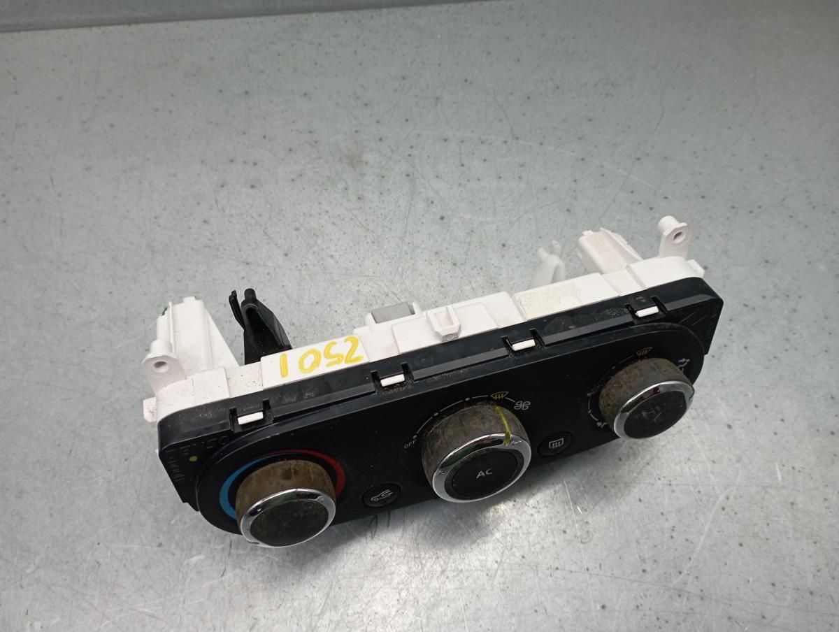 Climate control RENAULT Captur (J5_) Imagem-1