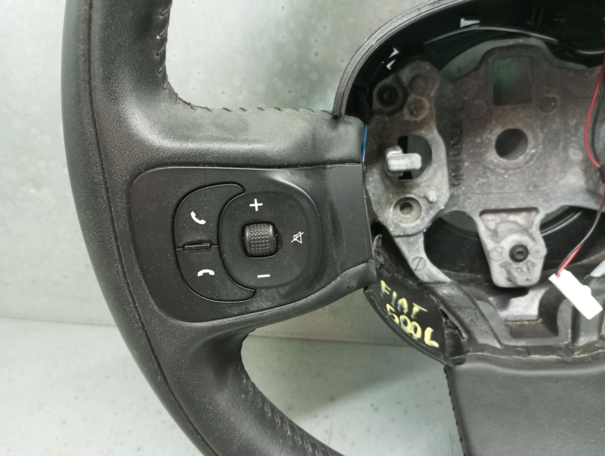 Volante FIAT 500L (351_, 352_) Imagem-1