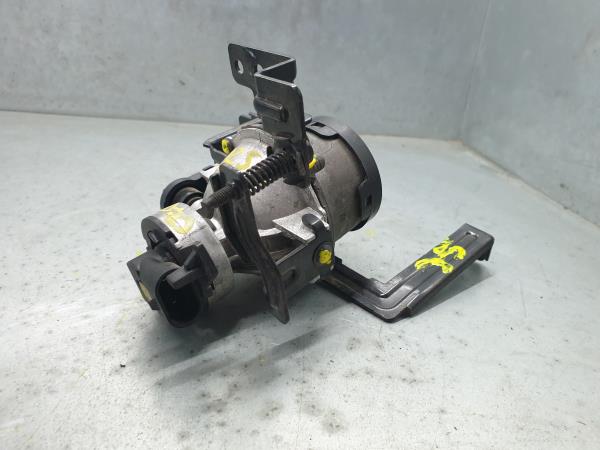 Right front fog light  KIA Sportage (QL) Imagem-2