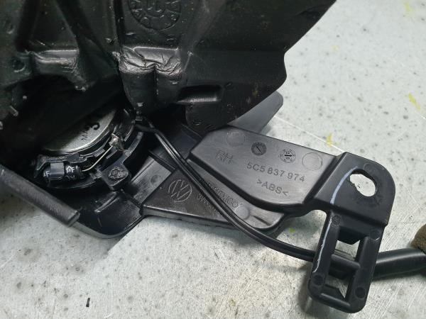 Colonne de son VOLKSWAGEN Beetle Cabriolet (5C7, 5C8) Imagem-3