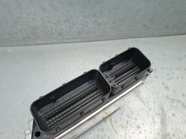 Centralina motor / ECU BMW 1 (F20) Imagem-2