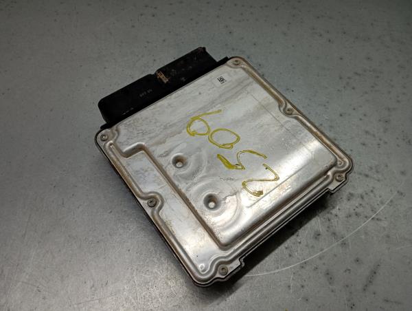 Centralina motor / ECU VOLKSWAGEN Golf VII (5G1, BQ1, BE1, BE2) Imagem-2