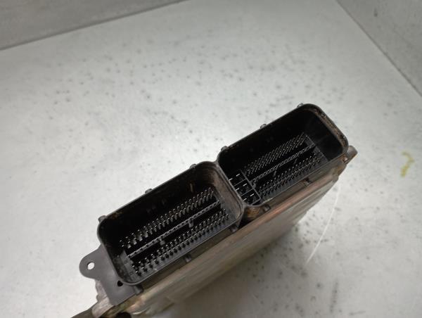 Centralina motor / ECU VOLKSWAGEN Golf VII (5G1, BQ1, BE1, BE2) Imagem-1