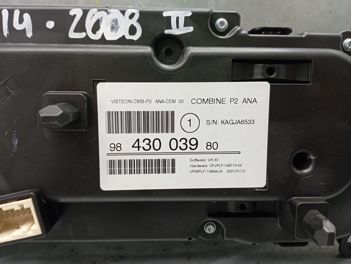 Quadro strumenti / Pannello strumenti PEUGEOT 2008 II (U_) Imagem-4