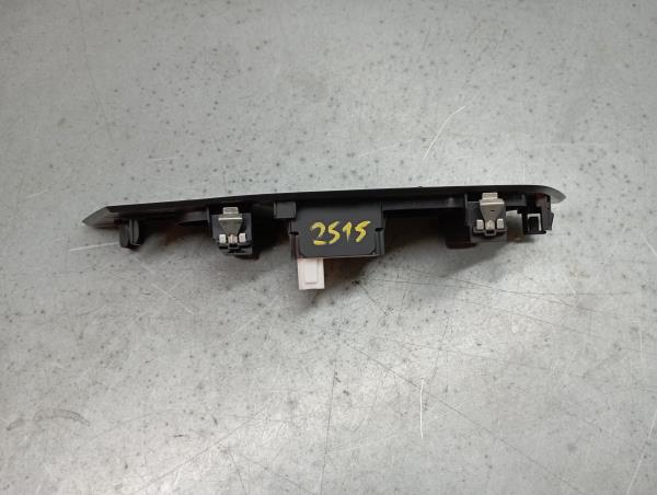 Mando / interruptor elevalunas delantero derecho PEUGEOT 308 III Imagem-1