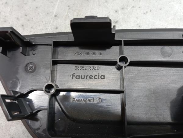 Mando / interruptor elevalunas delantero derecho PEUGEOT 308 III Imagem-4