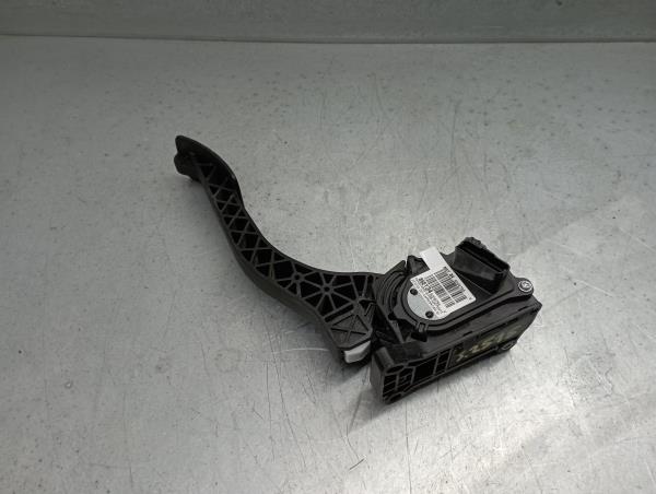Pedal acelerador PEUGEOT 308 III Imagem-1