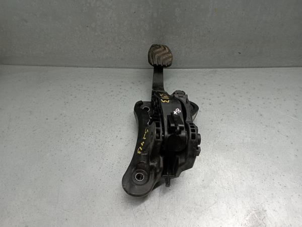 Pedal de embrague DACIA Sandero III