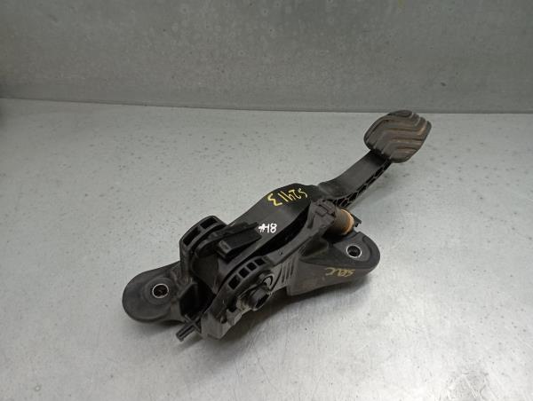 Pedal de embrague DACIA Sandero III Imagem-1