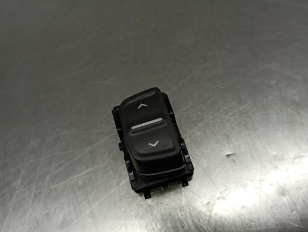 Mando / interruptor elevalunas delantero derecho DACIA Logan II Sedan (4S_)