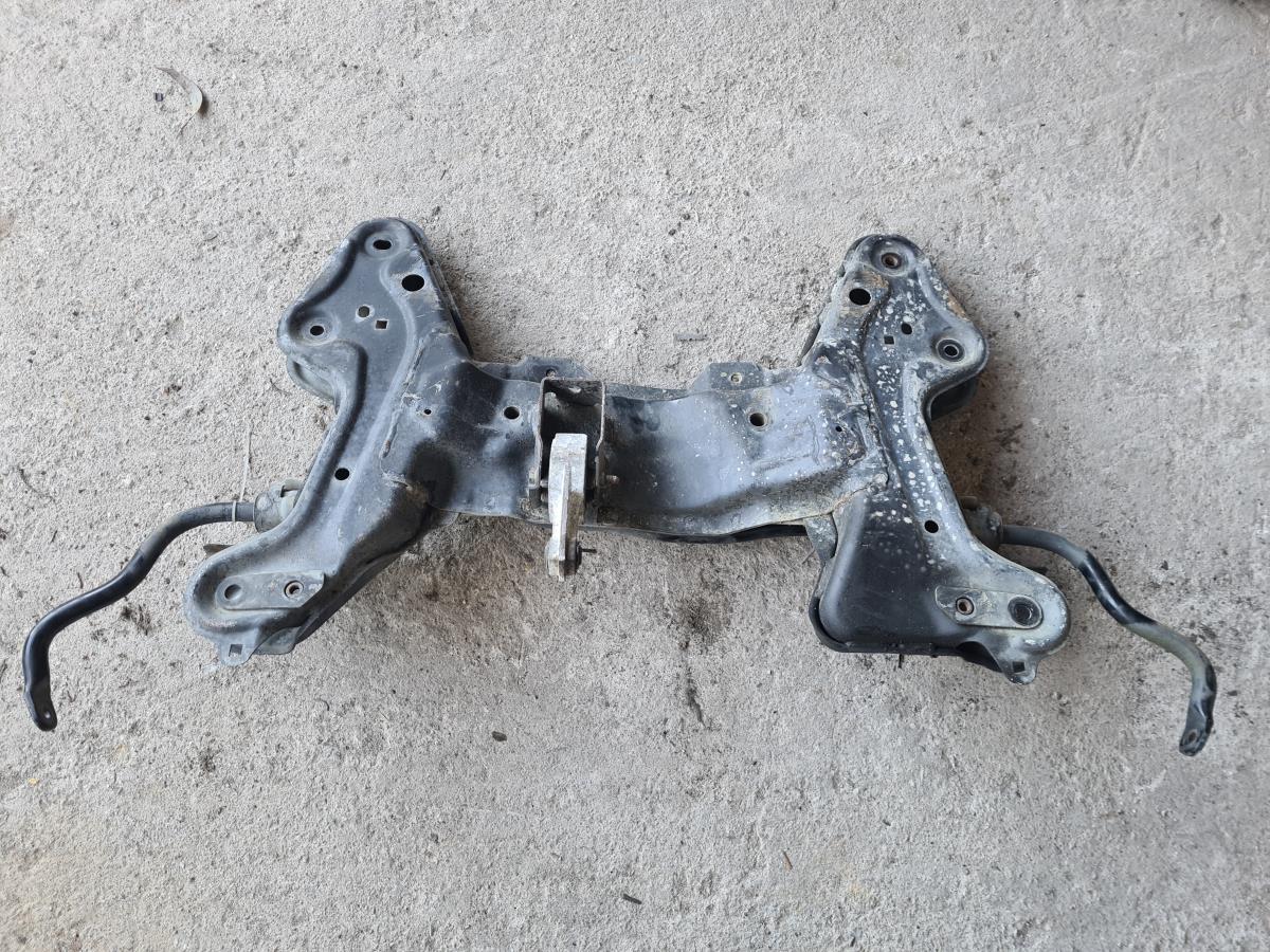 Berceau avant PEUGEOT 208 Imagem-1