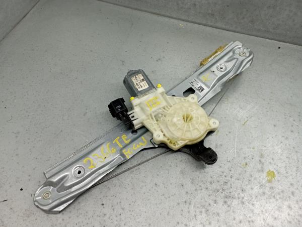 Alzavetro posteriore sinistro FORD Focus III
