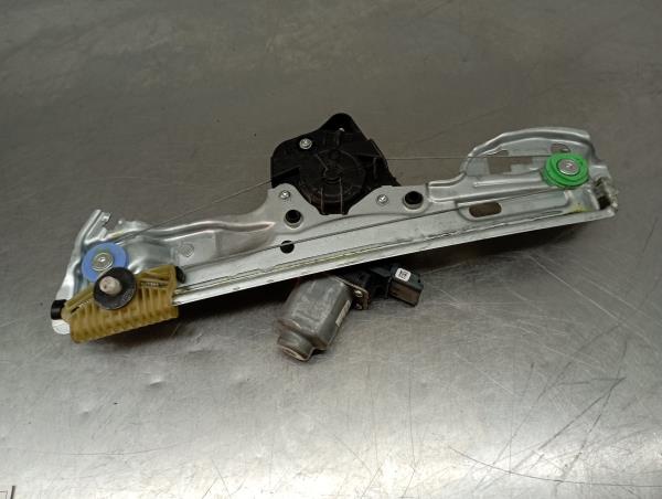 Elevador vidros trás direito RENAULT Megane IV (B9A/M_) Imagem-1