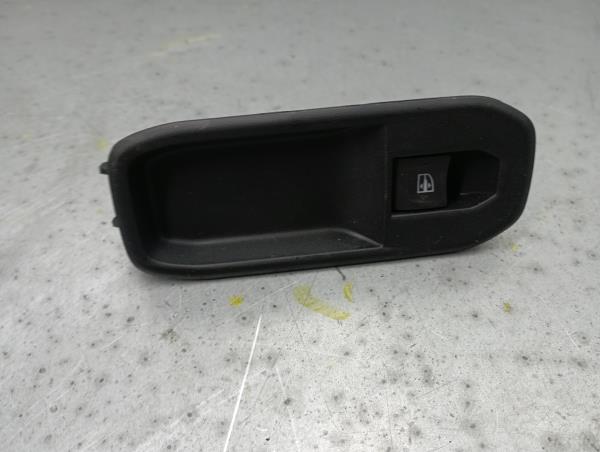 Mando / interruptor elevalunas delantero derecho DACIA Duster (HM_)