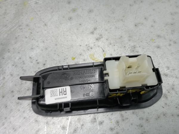 Mando / interruptor elevalunas delantero derecho DACIA Duster (HM_) Imagem-1