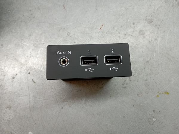 Módulo USB / AUX / IPOD RENAULT Captur II