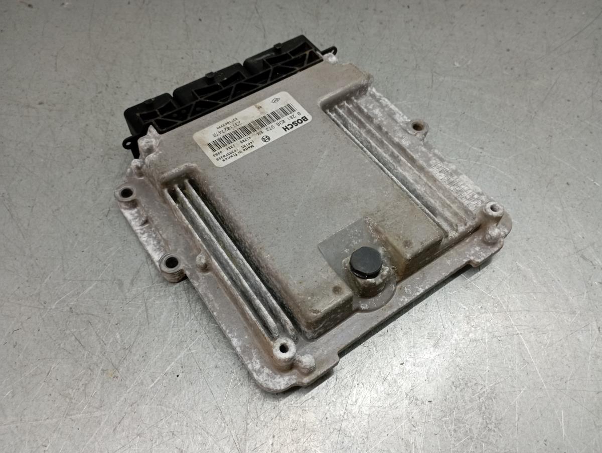 Centralina motor / ECU RENAULT Captur (J5_) Imagem-1