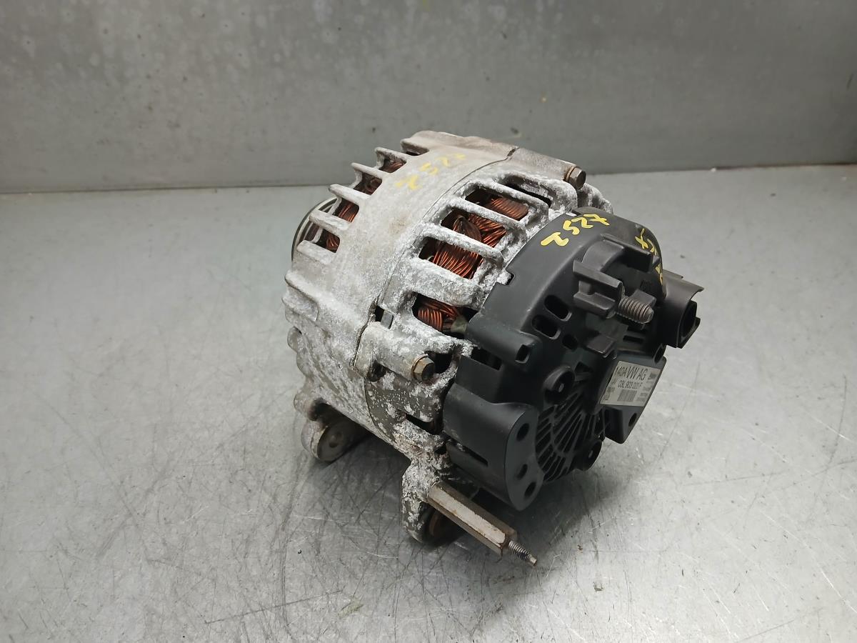 Alternador VOLKSWAGEN Golf VI (5K1) Imagem-1