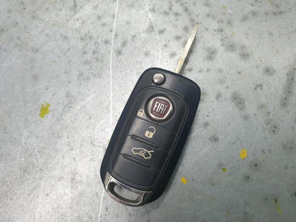 Comando FIAT Tipo Hatchback (357_) Imagem-2