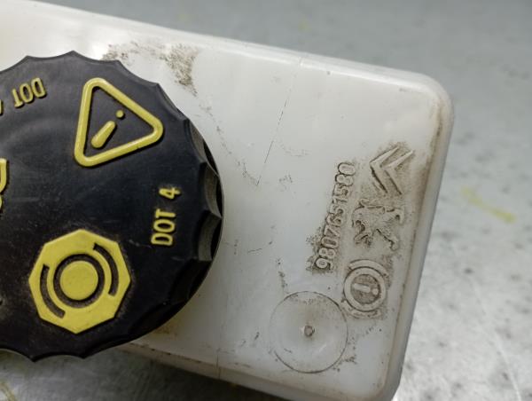 Vaschetta / Serbatoio olio freni PEUGEOT 308 SW II Imagem-2