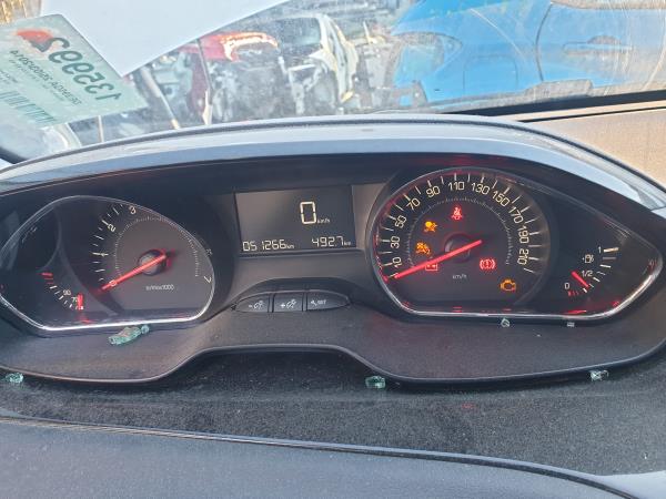 Quadrante / painel de instrumentos PEUGEOT 208 Imagem-1